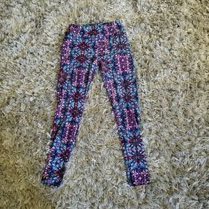 Lularoe super soft leggings🦋